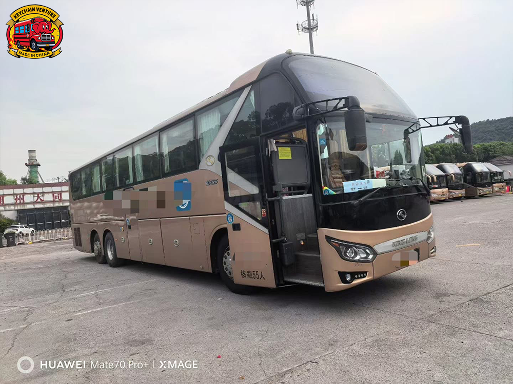 Autob&uacute;s de lujo Kinglong XMQ6135